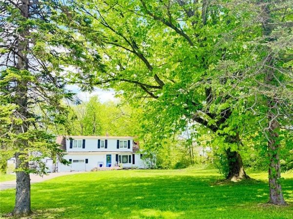 10187 Sperry Road , Kirtland, OH 44094