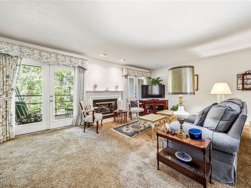 155 Pheasant Run , Mayfield Heights, OH 44124 Photo 13
