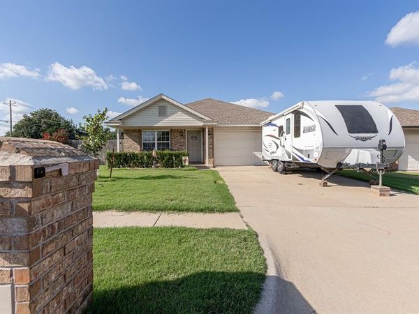 831 Monarch Way, Purcell, OK 73080