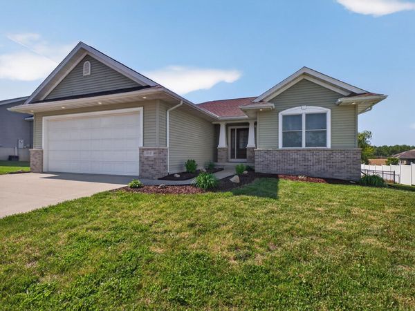553 W Central Street, Raymond, IA 50667
