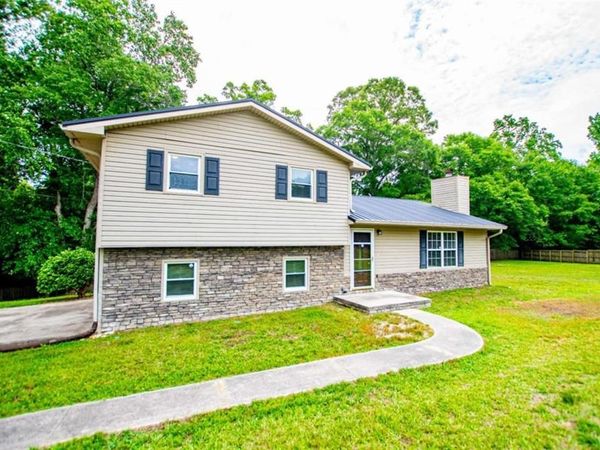 284 Katie Lane, Carrollton, GA 30117