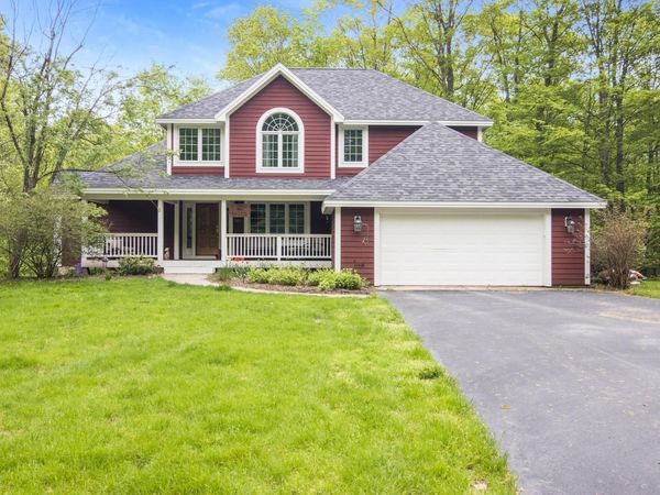 6261 Westwood Pkwy S, Suttons Bay, MI 49682