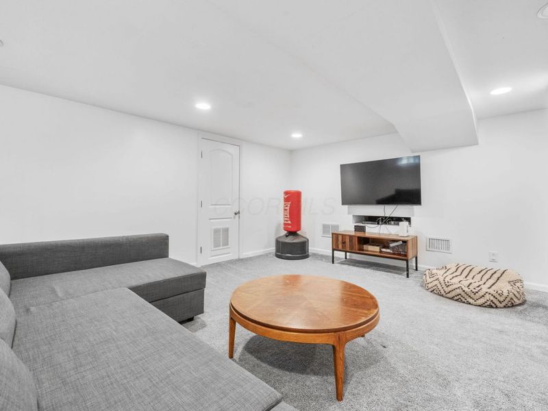 115 N Cassingham Road, Columbus, OH 43209 Photo 51