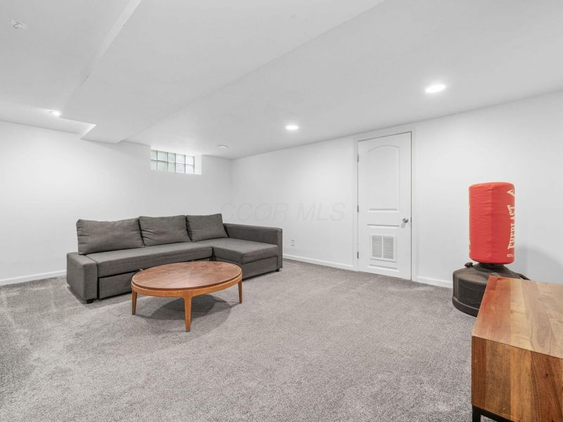115 N Cassingham Road, Columbus, OH 43209 Photo 54