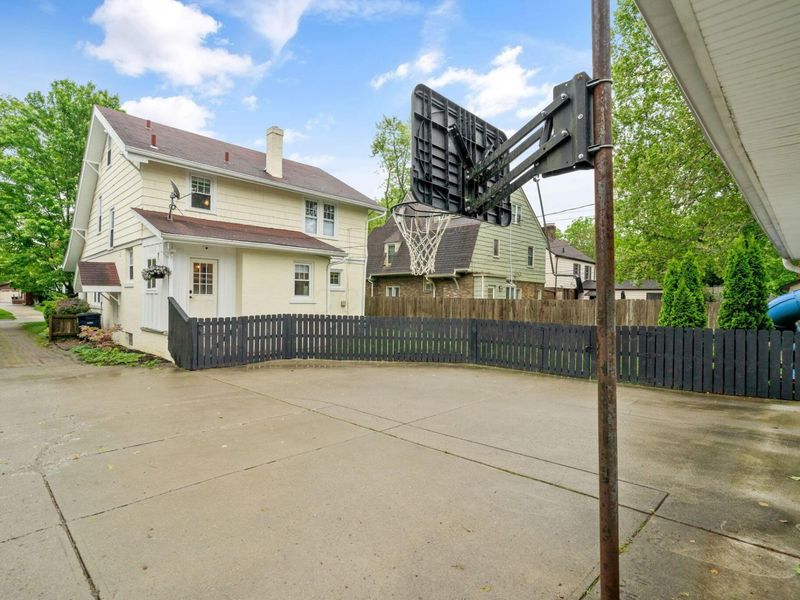 115 N Cassingham Road, Columbus, OH 43209 Photo 56