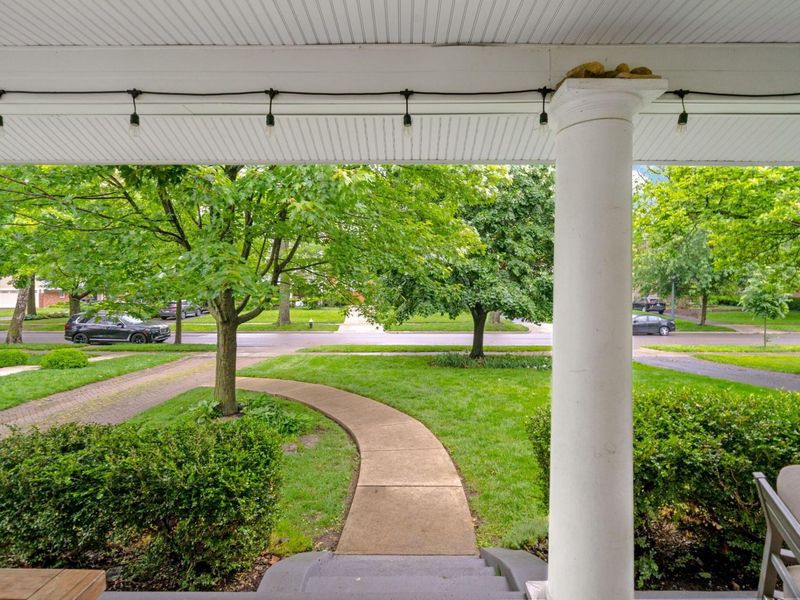115 N Cassingham Road, Columbus, OH 43209 Photo 6