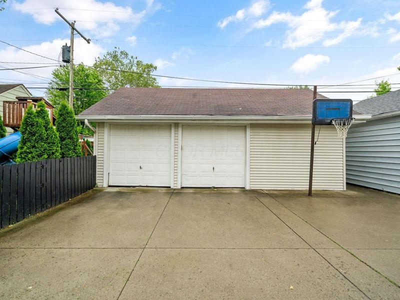 115 N Cassingham Road, Columbus, OH 43209 Photo 60