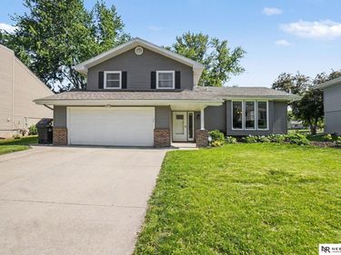 12943 Cady Avenue , Omaha, NE 68164