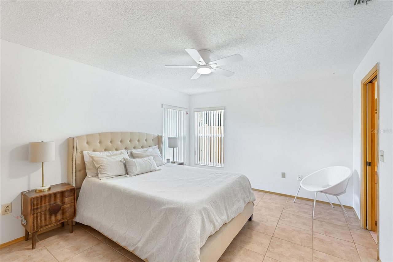 4537 S Lockwood Ridge Road, Sarasota, FL 34231 Photo