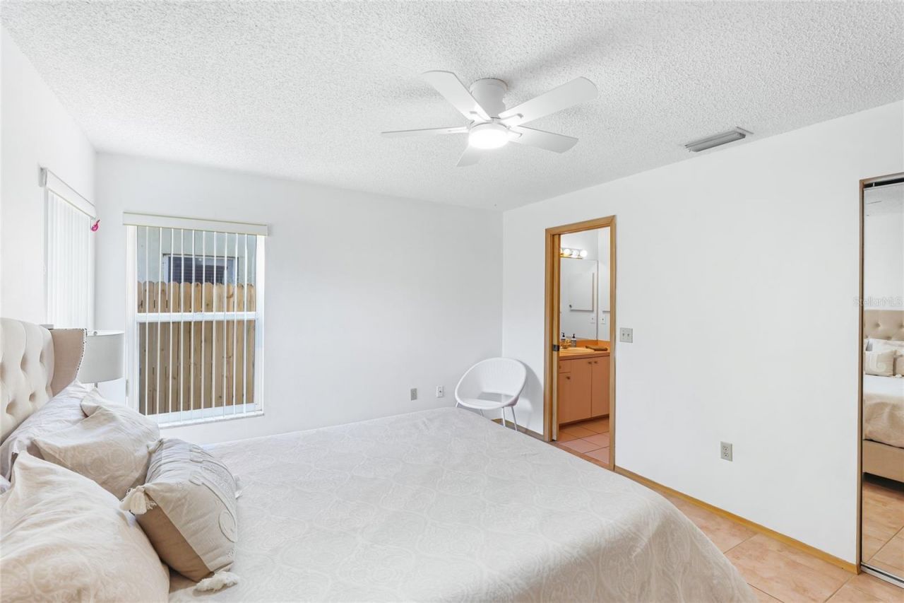 4537 S Lockwood Ridge Road, Sarasota, FL 34231 Photo