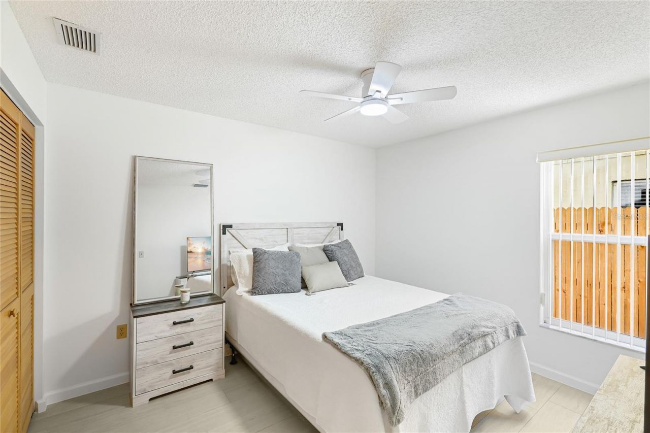 4537 S Lockwood Ridge Road, Sarasota, FL 34231 Photo