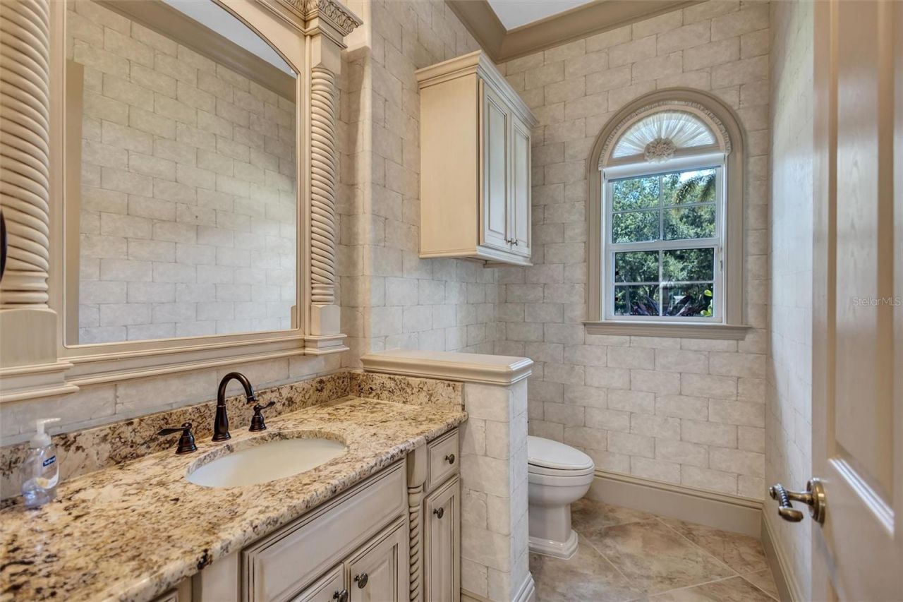 1045 Fox Creek Drive, Sarasota, FL 34240 Photo