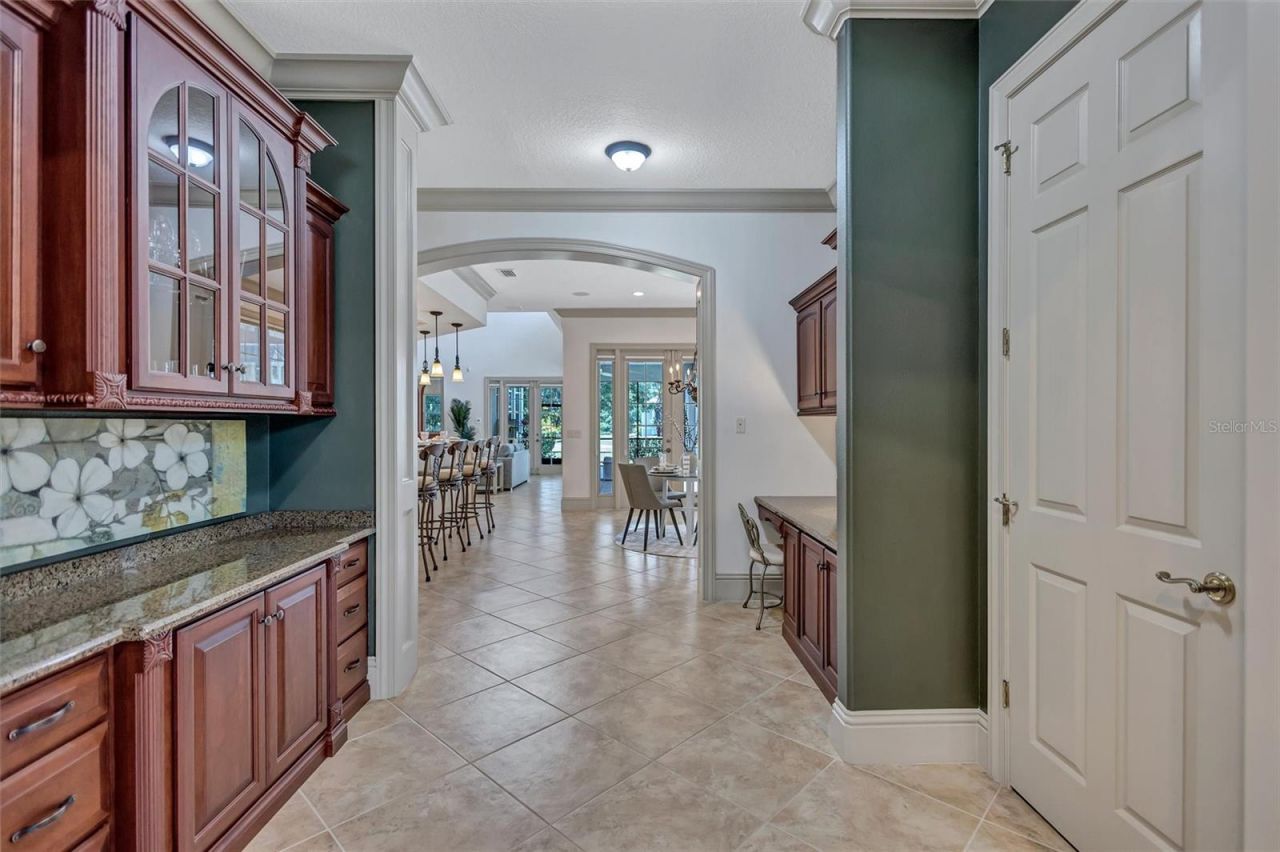1045 Fox Creek Drive, Sarasota, FL 34240 Photo