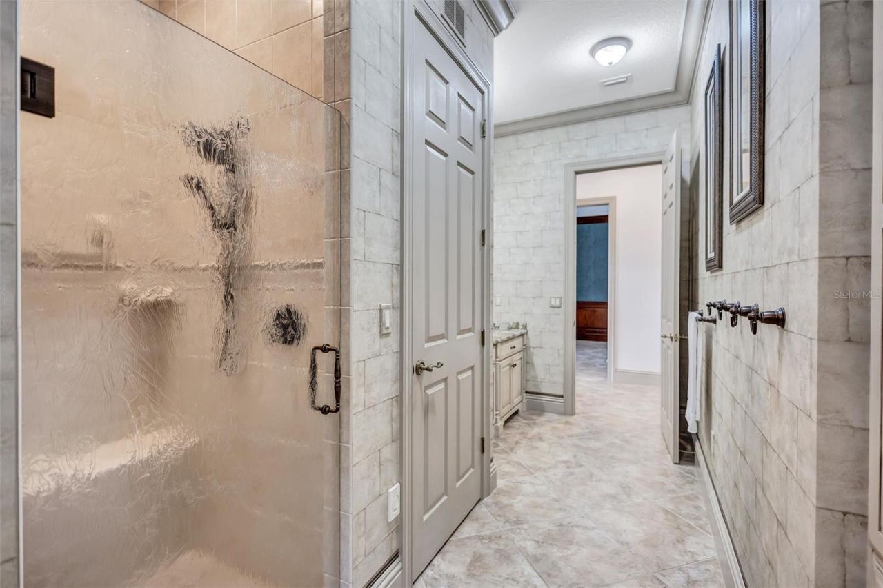 1045 Fox Creek Drive, Sarasota, FL 34240 Photo