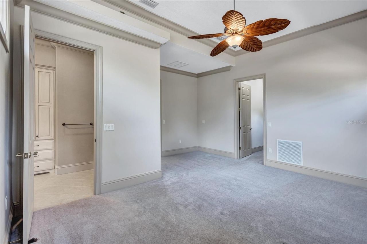 1045 Fox Creek Drive, Sarasota, FL 34240 Photo