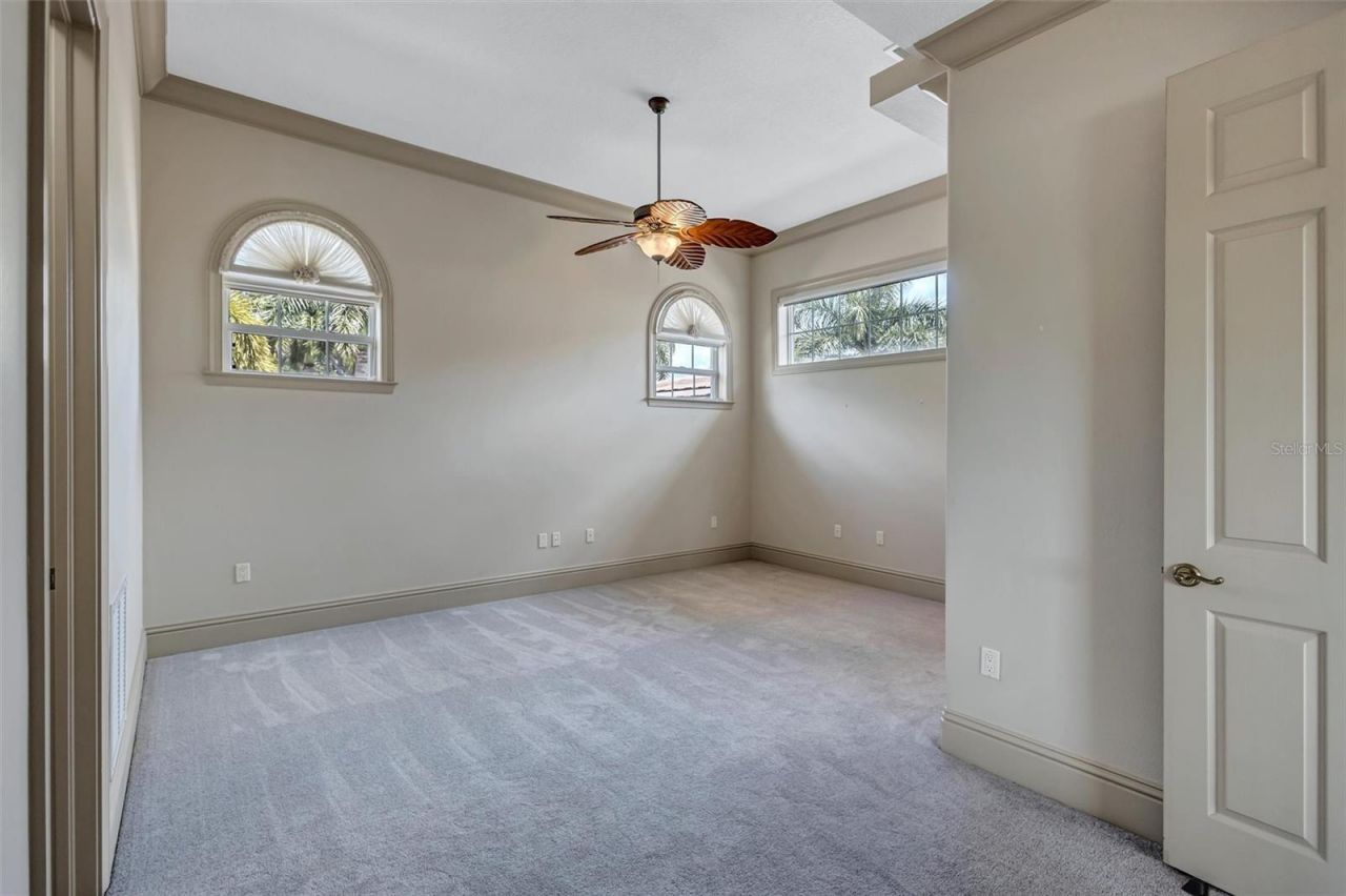 1045 Fox Creek Drive, Sarasota, FL 34240 Photo