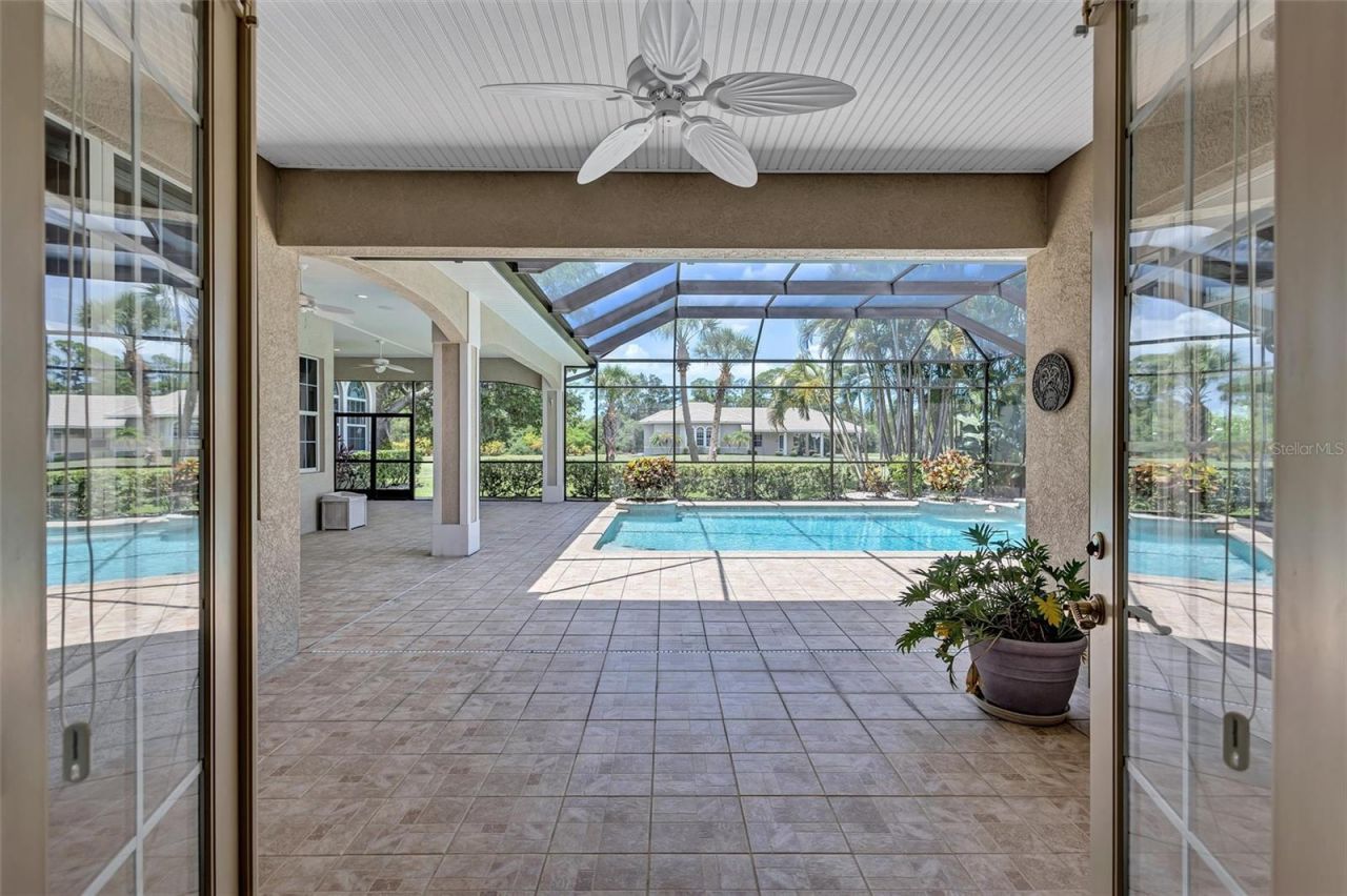 1045 Fox Creek Drive, Sarasota, FL 34240 Photo