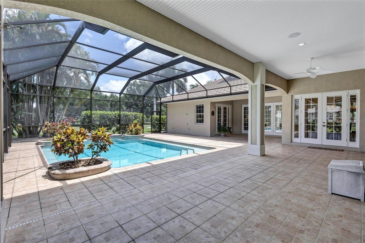1045 Fox Creek Drive, Sarasota, FL 34240 Photo