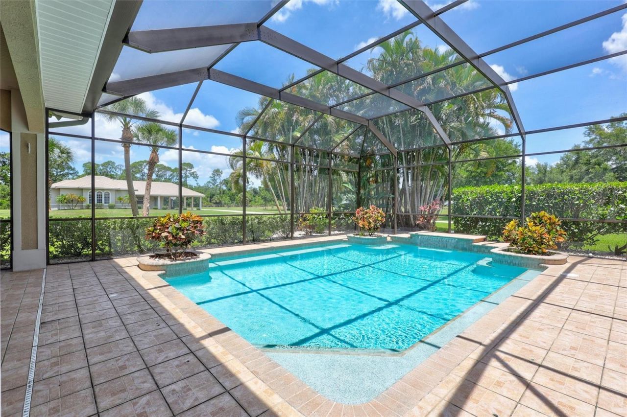 1045 Fox Creek Drive, Sarasota, FL 34240 Photo