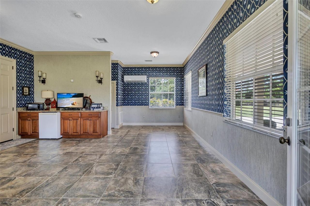 1045 Fox Creek Drive, Sarasota, FL 34240 Photo