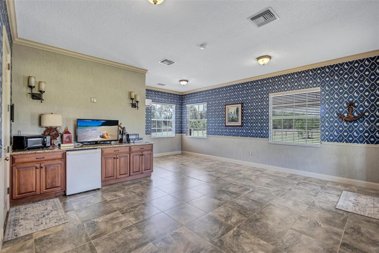 1045 Fox Creek Drive, Sarasota, FL 34240 Photo
