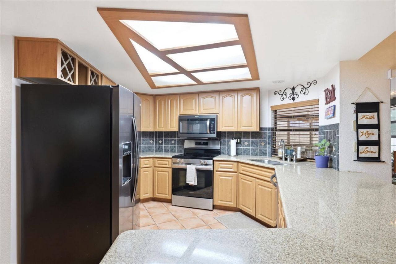5227 Suwannee Road, Weeki Wachee, FL 34607 Photo