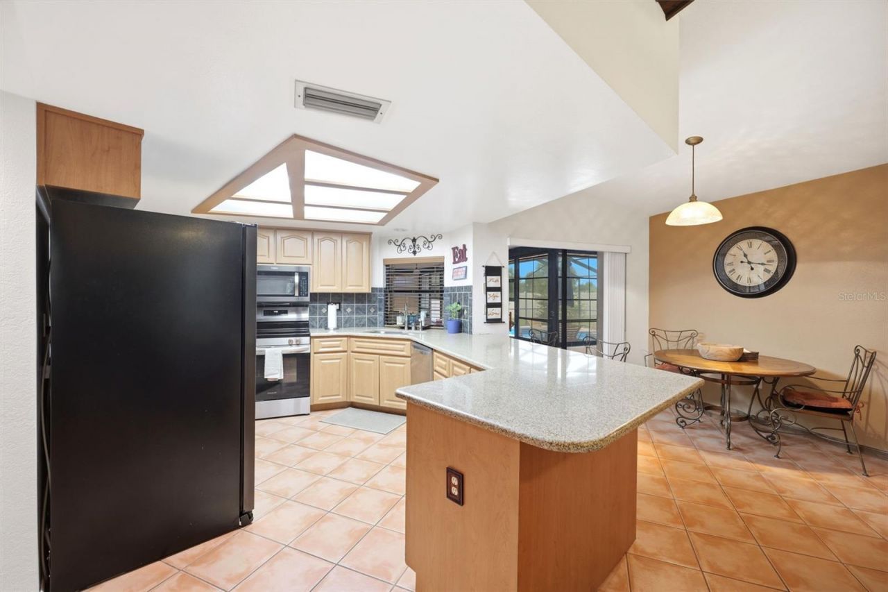 5227 Suwannee Road, Weeki Wachee, FL 34607 Photo