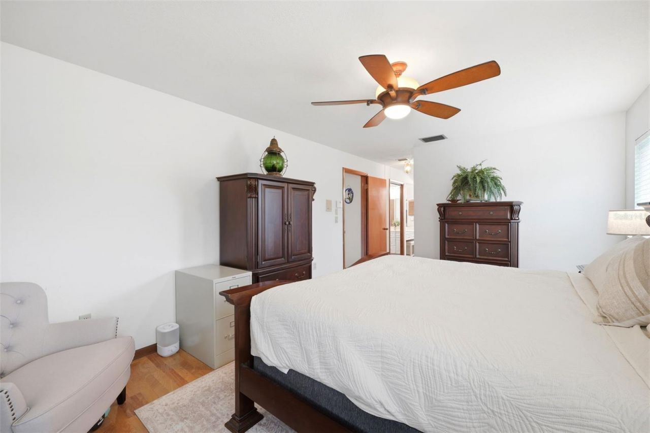 5227 Suwannee Road, Weeki Wachee, FL 34607 Photo