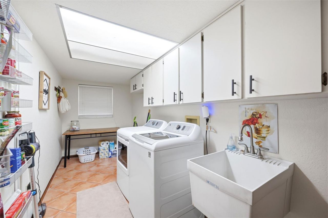 5227 Suwannee Road, Weeki Wachee, FL 34607 Photo