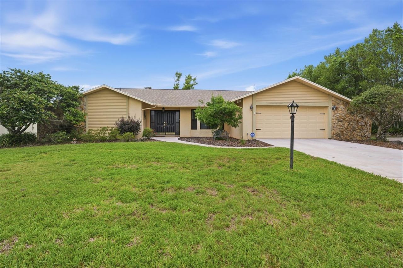 5227 Suwannee Road, Weeki Wachee, FL 34607 Photo