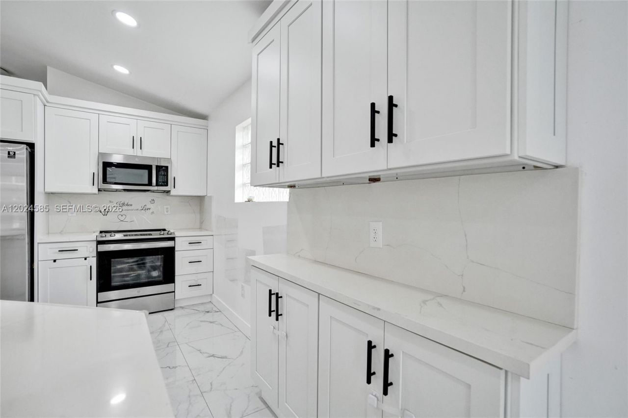 4108 Sapphire Ter , Weston, FL 33331 Photo