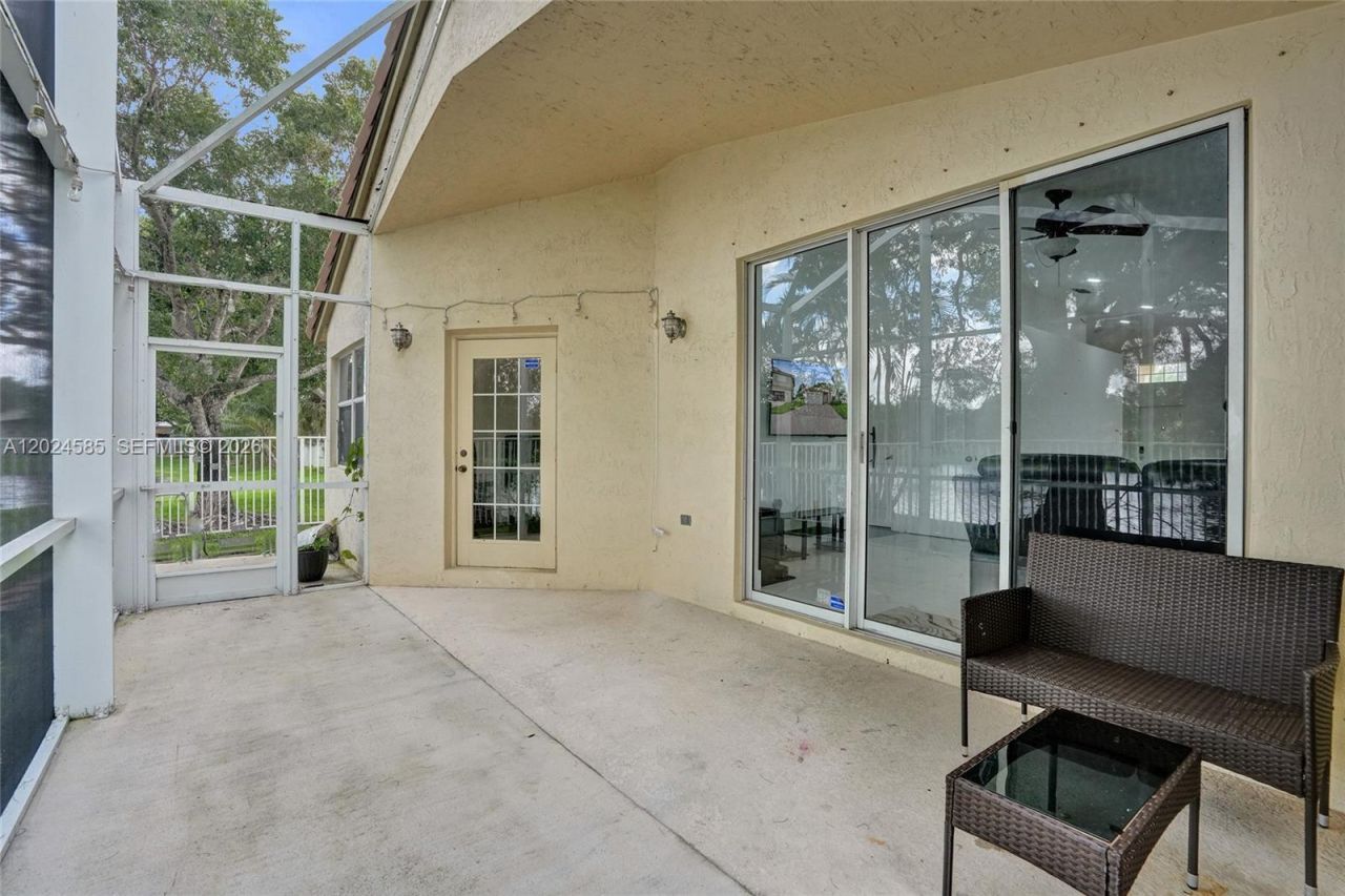 4108 Sapphire Ter , Weston, FL 33331 Photo