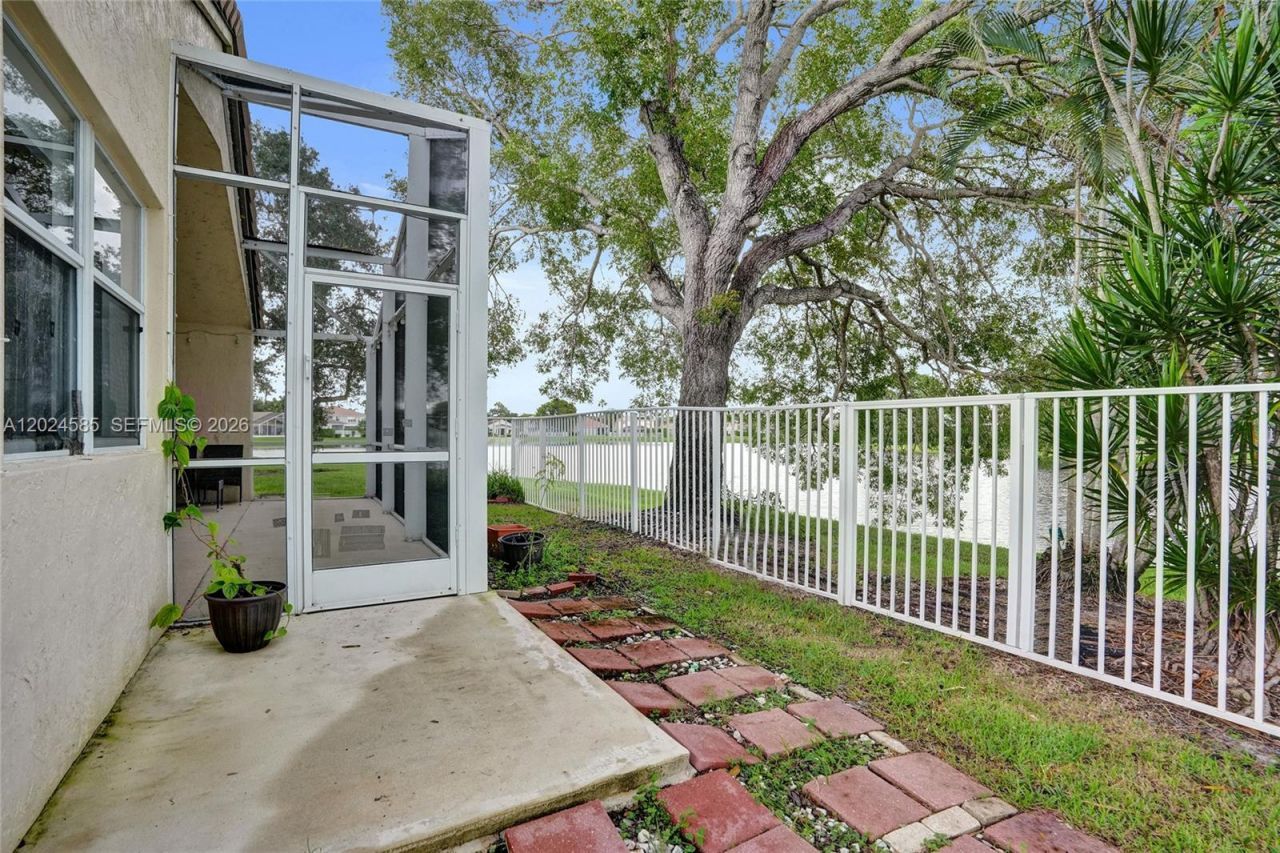 4108 Sapphire Ter , Weston, FL 33331 Photo