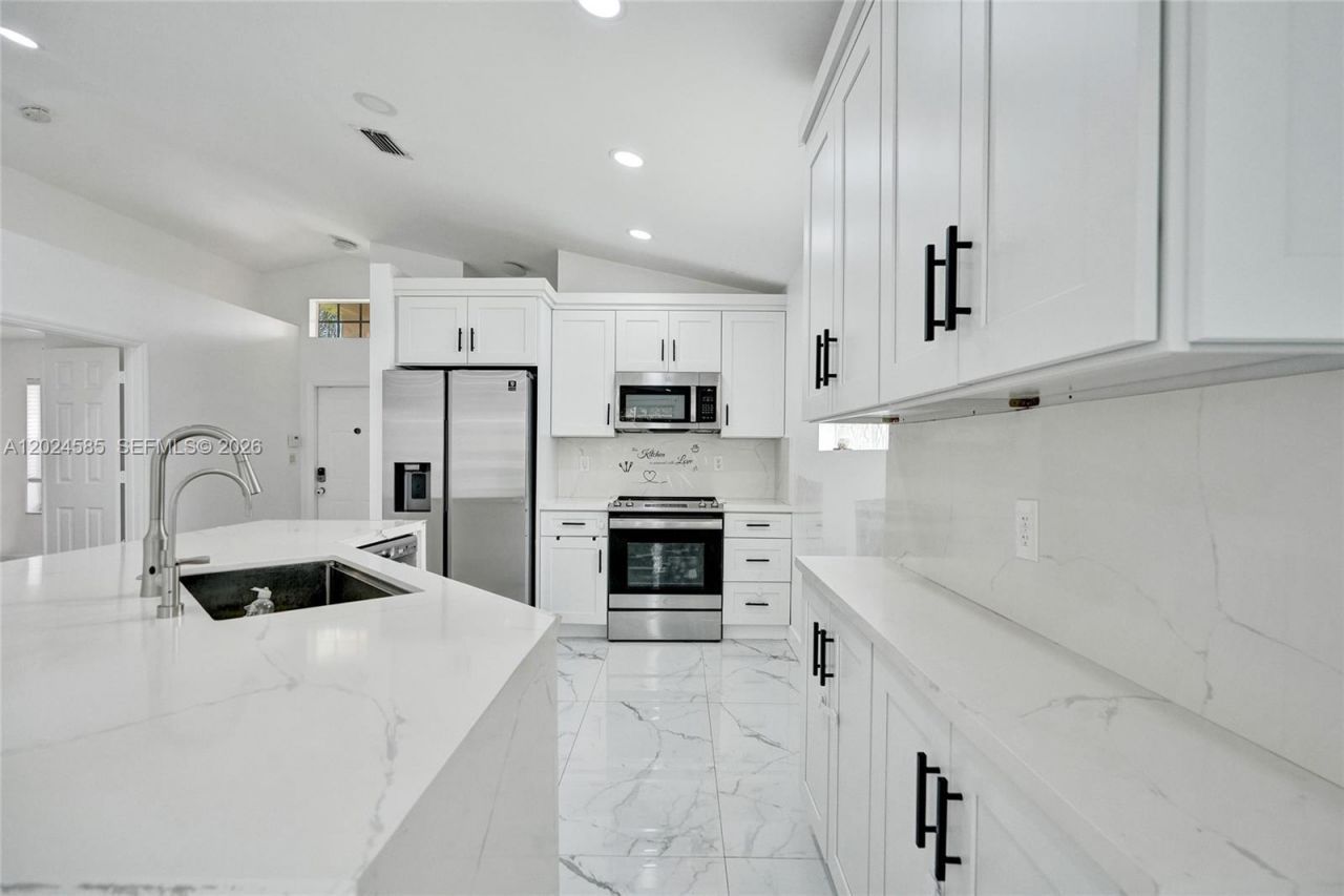 4108 Sapphire Ter , Weston, FL 33331 Photo