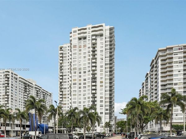 2750 NE 183rd St, Unit 603, Aventura, FL 33160