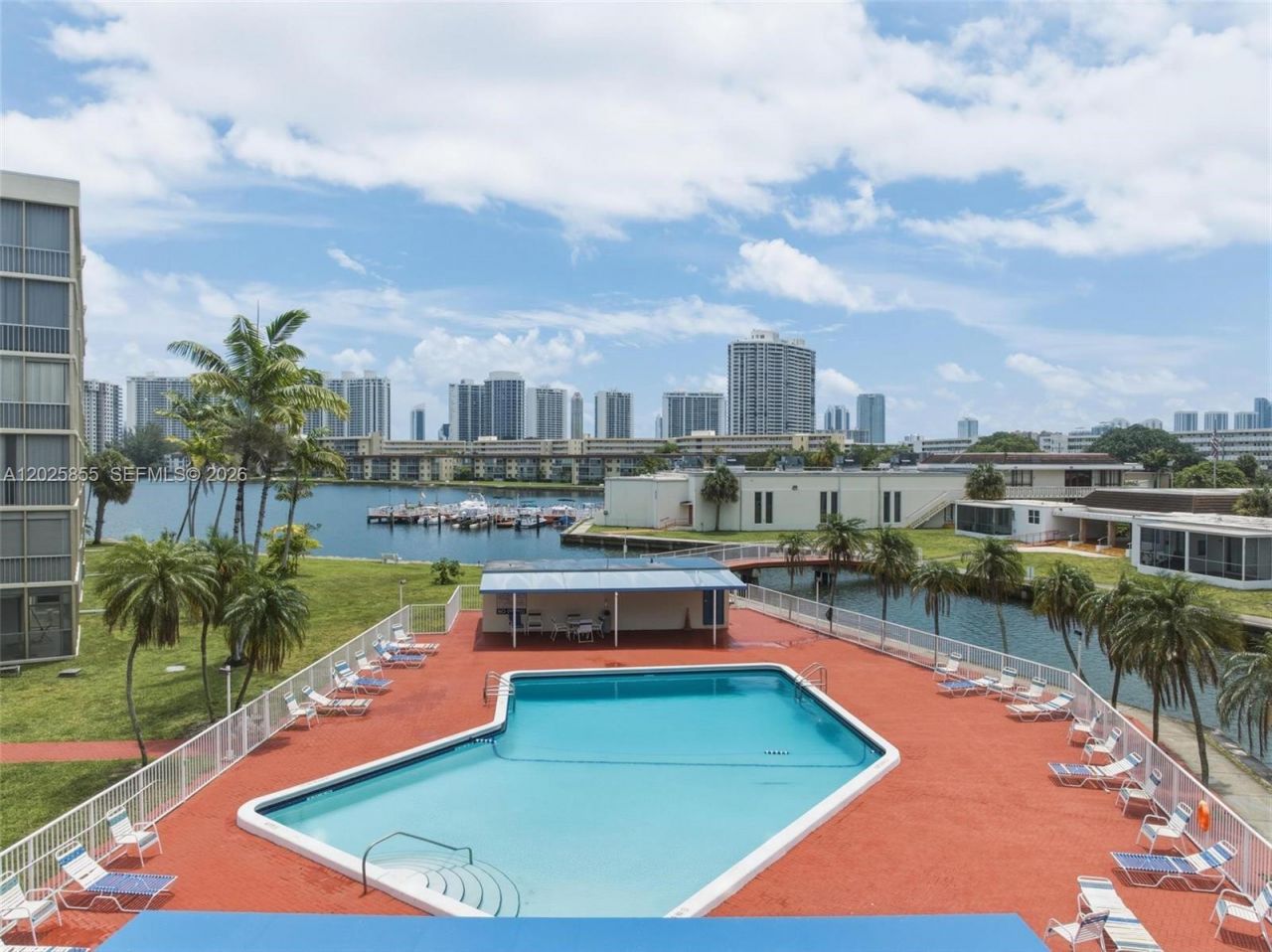 2855 Leonard Dr , Unit H106, Aventura, FL 33160 Photo