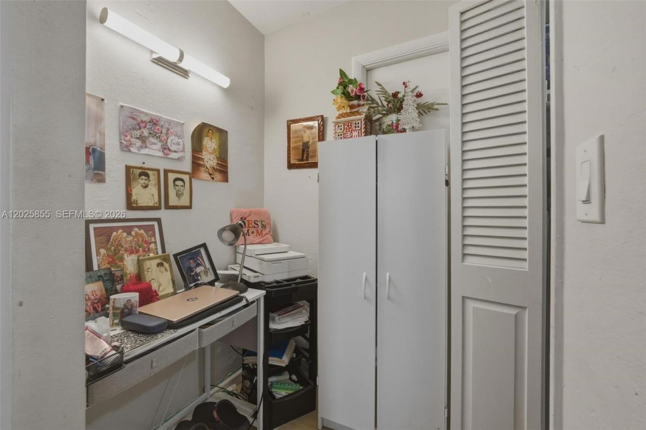 2855 Leonard Dr , Unit H106, Aventura, FL 33160 Photo