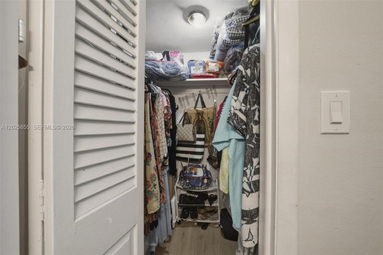 2855 Leonard Dr , Unit H106, Aventura, FL 33160 Photo