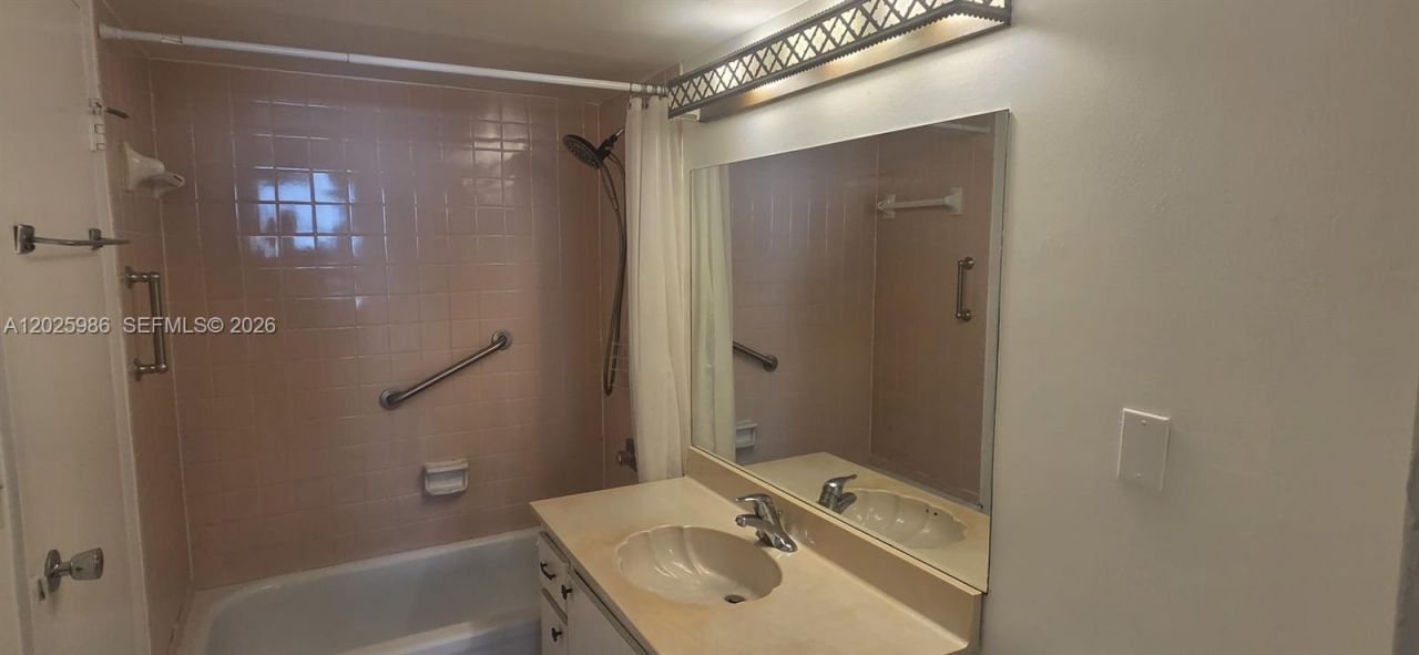 2999 NW 48th Ave , Unit 246, Lauderdale Lakes, FL 33313 Photo