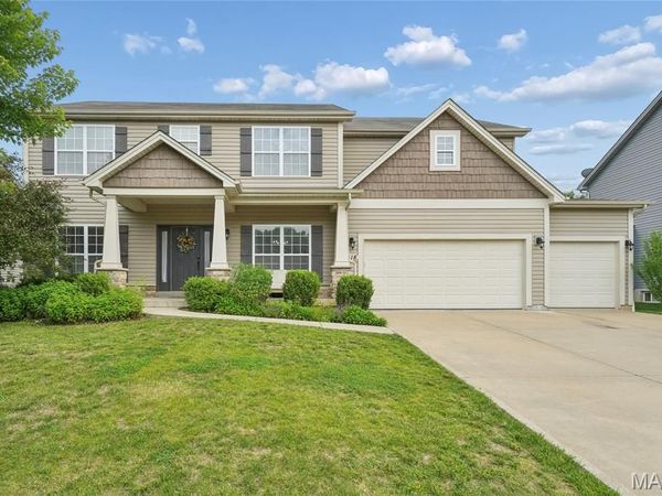 318 Hampton Ridge Drive, Wentzville, MO 63385