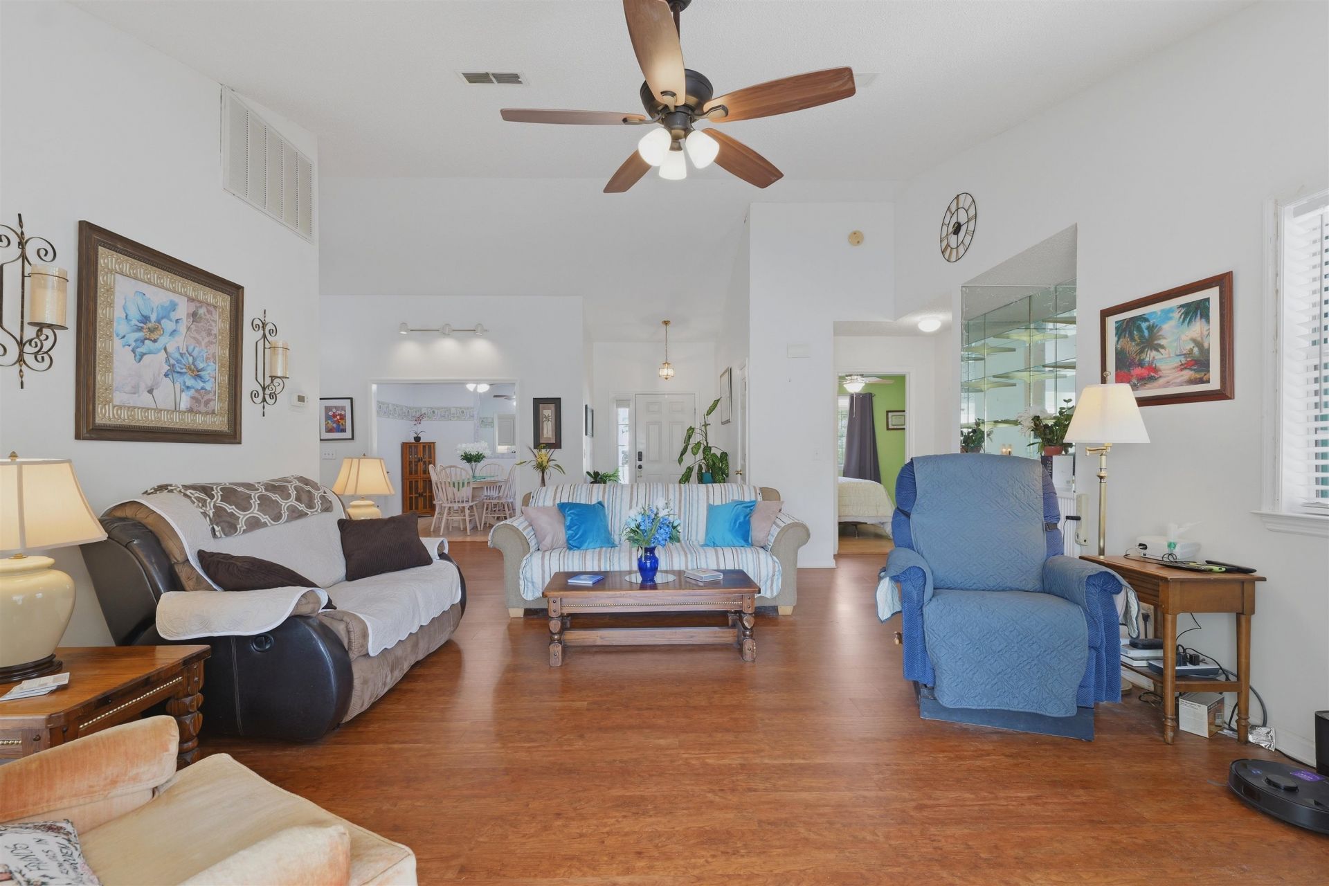 1305 Walton Heath Dr.  Photo 10