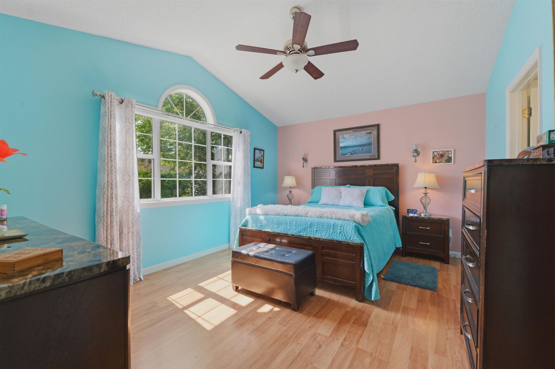 1305 Walton Heath Dr.  Photo 20