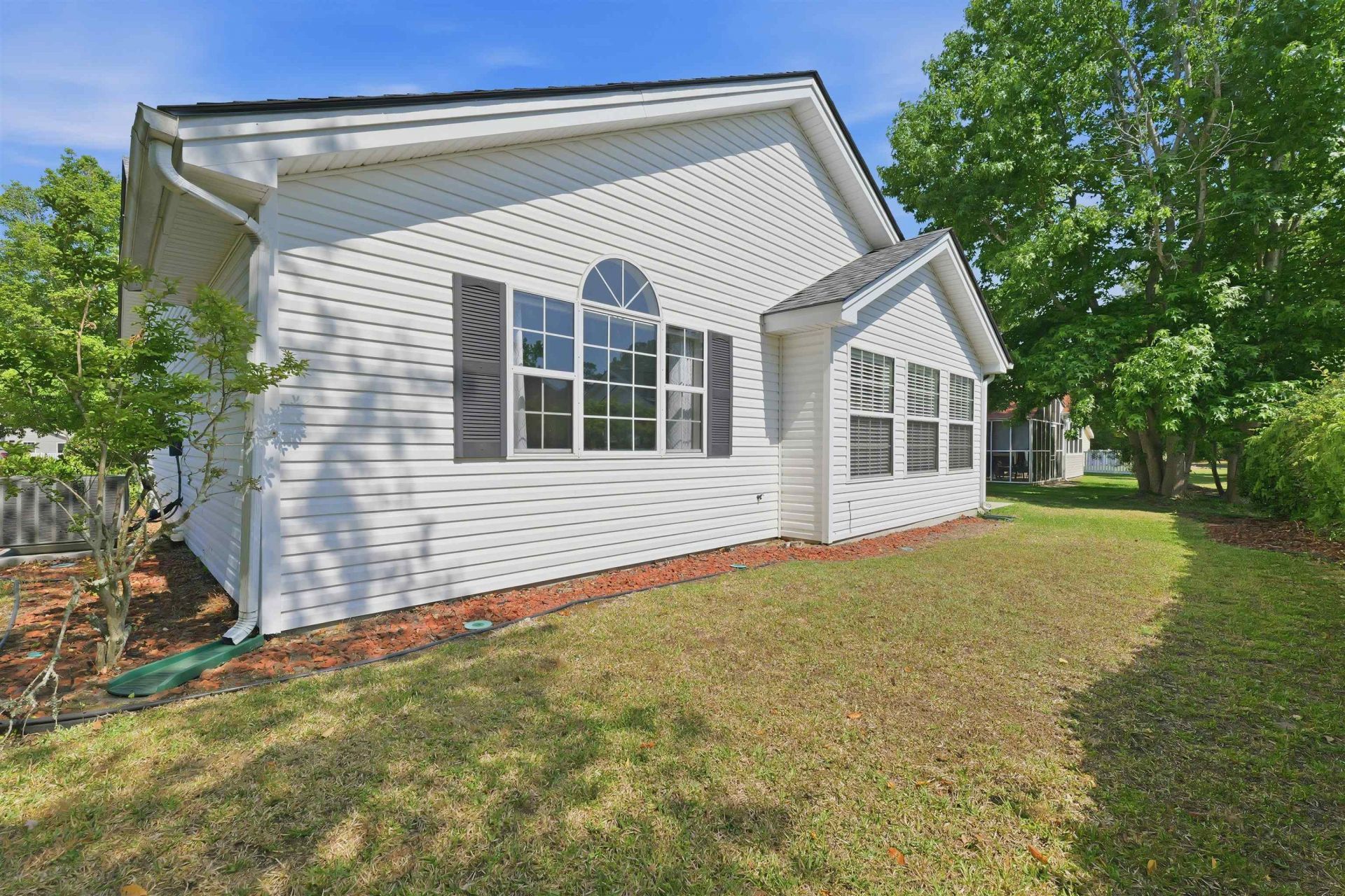 1305 Walton Heath Dr.  Photo 32