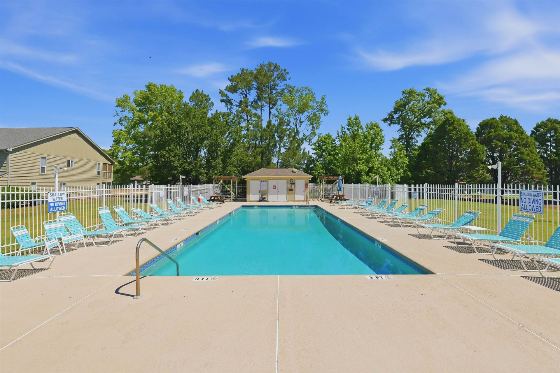 1305 Walton Heath Dr.  Photo 37