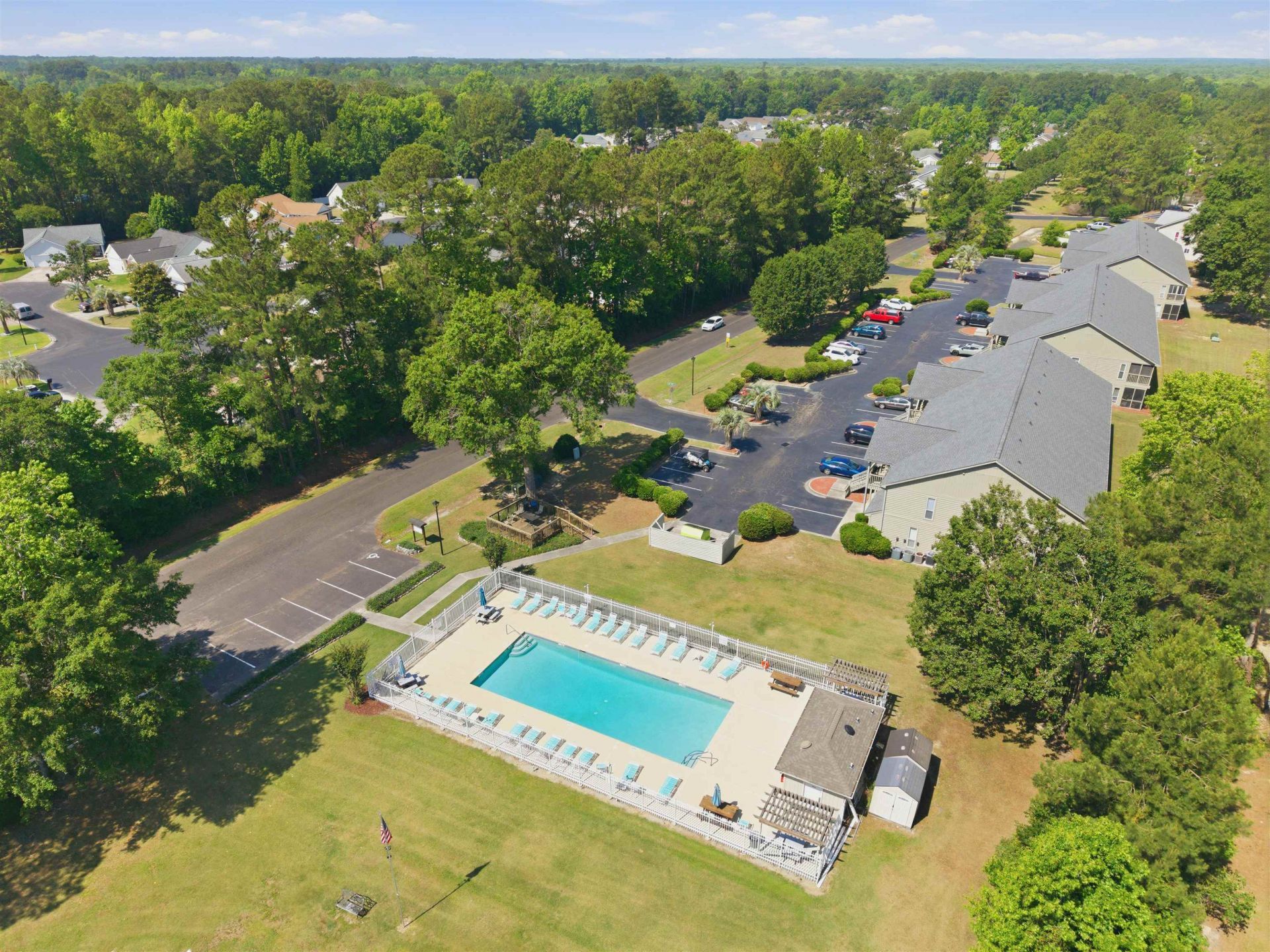 1305 Walton Heath Dr.  Photo 43