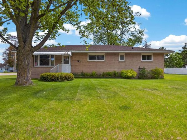 200 S WOOD AVENUE, Peshtigo, WI 54157