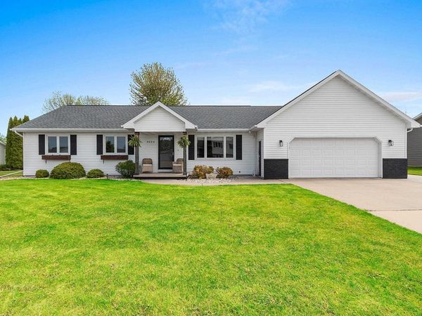 N9634 CHADBURY LANE, Appleton, WI 54915