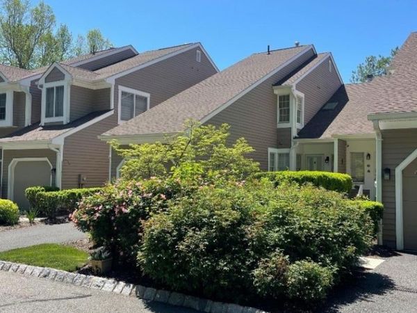 7 Dorset Ln, Bedminster, NJ 07921