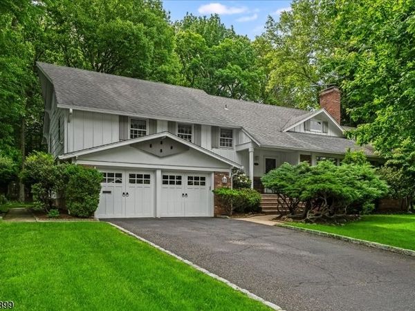 1110 Minisink Way, Westfield, NJ 07090