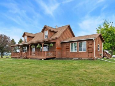 50105 75th Avenue, Kenyon, MN 55946